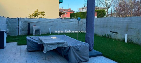 6 rooms House in Mantua, Italy No. 241028 7