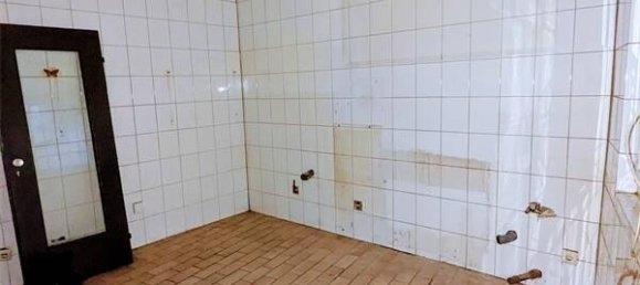 131m² Building in Mayen-Koblenz, Germany No. 133010 11