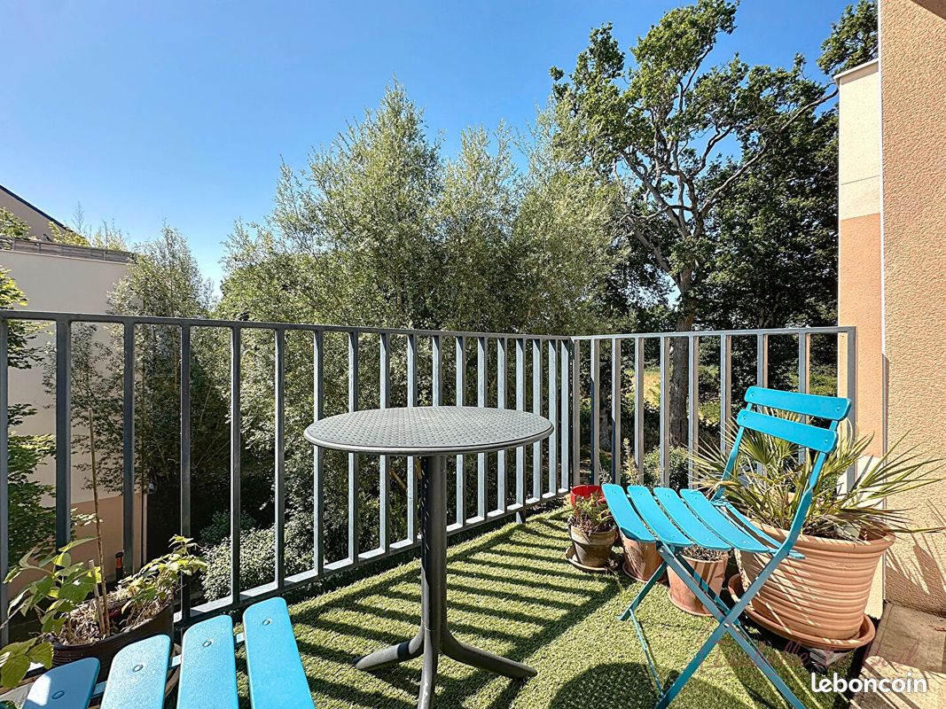 3 Schlafzimmer Wohnung in Pont-Pean, France, Nr. 325965