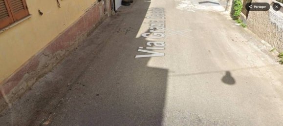 2غرفة شقة في Roggiano Gravina, Italy رقم 39183 6