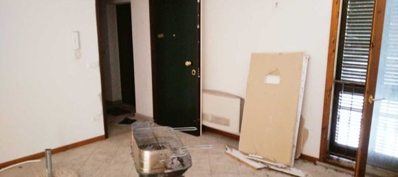 4-salle Appartement à Foiano della Chiana, Italy No. 45278 41