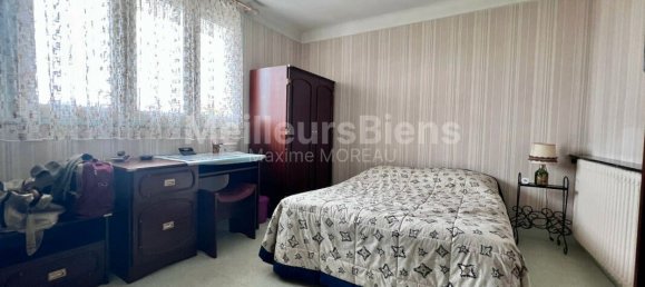 4 bedrooms House in La Roche-sur-Yon, France No. 96457 10