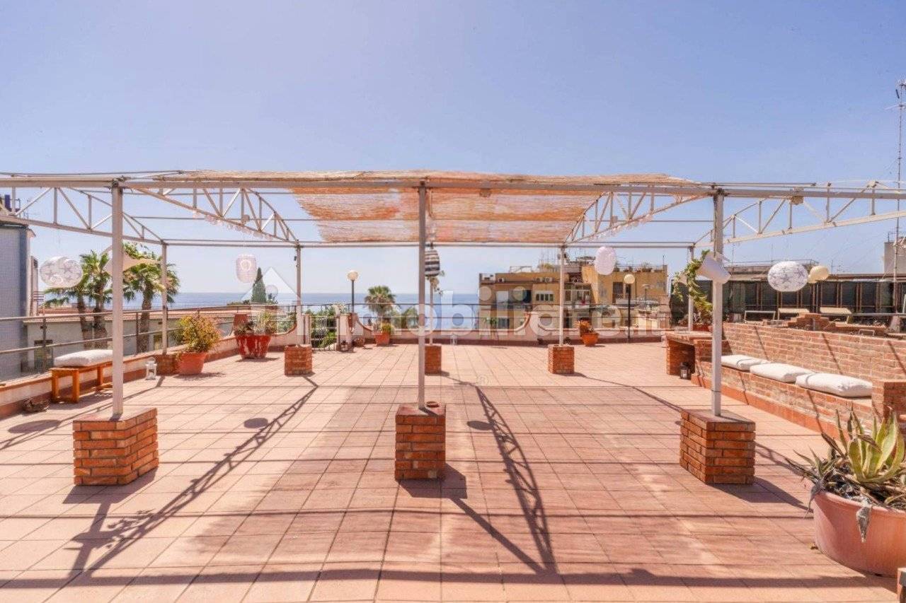 4-salle Bâtiment à Aci Castello, Italy No. 322805