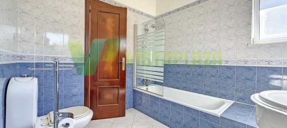 4 bedrooms Villa in Portimao, Portugal No. 28183 18