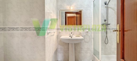 4 bedrooms Villa in Portimao, Portugal No. 28183 14