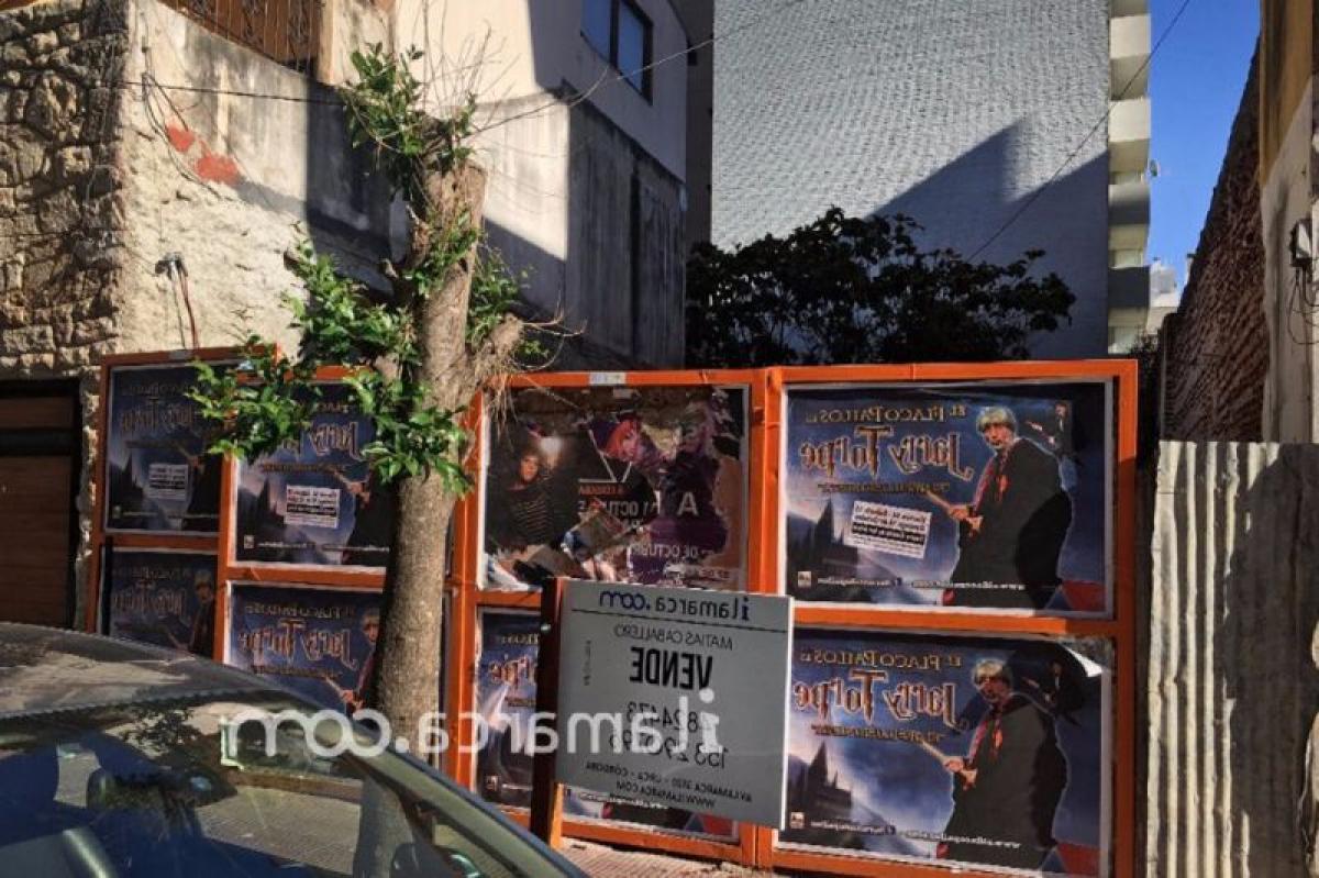 Grundstück in Cordoba, Argentina 105m², Nr. 42669