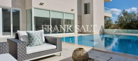 3 bedrooms Villa in Swieqi, Malta No. 7337 2