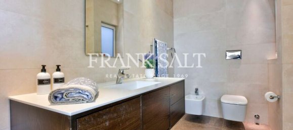 3 bedrooms Villa in Swieqi, Malta No. 7337 20