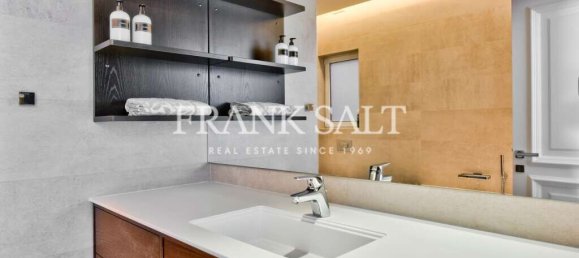 3 bedrooms Villa in Swieqi, Malta No. 7337 18