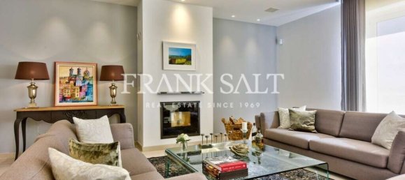 3 bedrooms Villa in Swieqi, Malta No. 7337 4