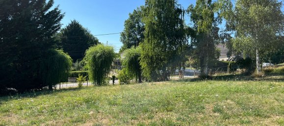 1220m² Land in Saint-Amand-Montrond, France No. 240379 4