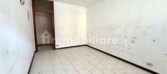 Escritório de 3 divisões em Varese, Italy N.º 280205 13