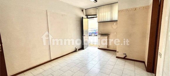 Escritório de 3 divisões em Varese, Italy N.º 280205 15