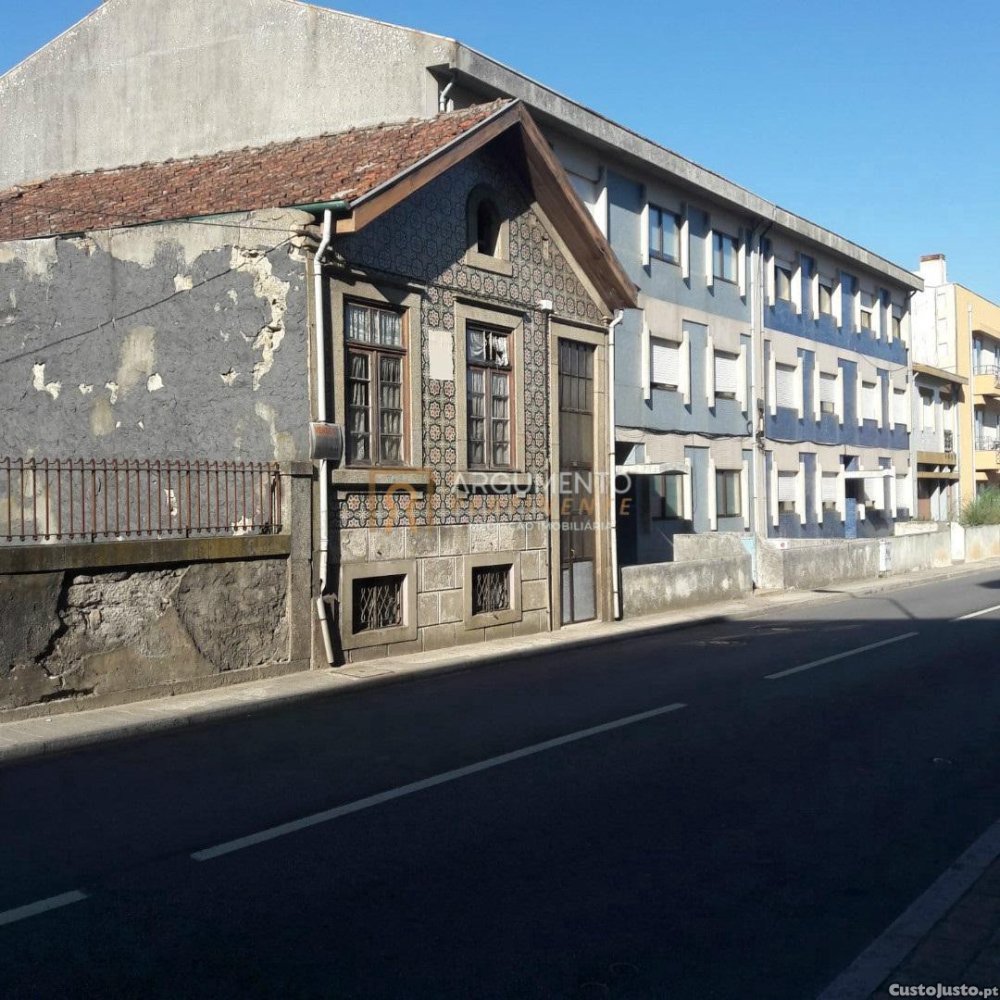 253m² Land in Sao Mamede de Infesta, Portugal No. 160369