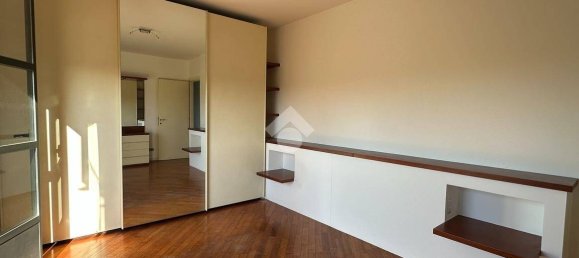 2 bedrooms Apartment in Milan, Italy No. 259632 35