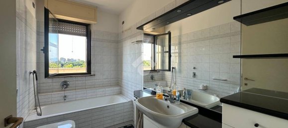 2 bedrooms Apartment in Milan, Italy No. 259632 29