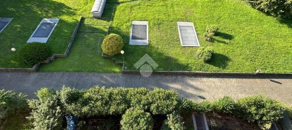 2 bedrooms Apartment in Milan, Italy No. 259632 44