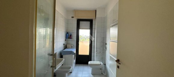 2 bedrooms Apartment in Milan, Italy No. 259632 24