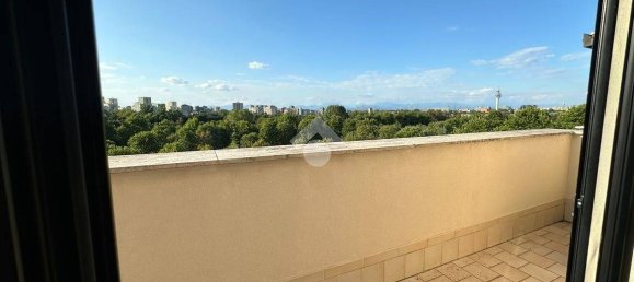 2 bedrooms Apartment in Milan, Italy No. 259632 39