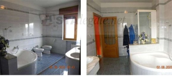 5 rooms Apartment in Contursi Terme, Italy No. 225268 12