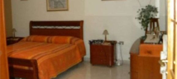 5 rooms Apartment in Contursi Terme, Italy No. 225268 2