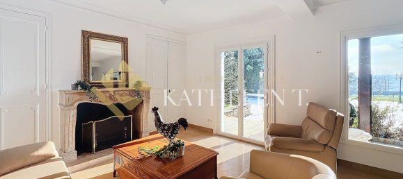 Вилла с 5 спальнями в Бургуэн-Жальё, Франция № 308050 3