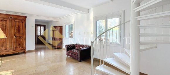 Вилла с 5 спальнями в Бургуэн-Жальё, Франция № 308050 11