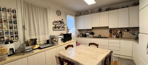 4 bedrooms House in Padua, Italy No. 117313 7