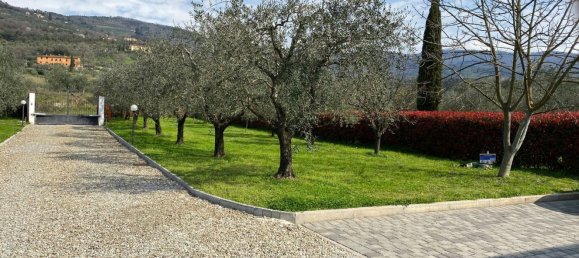 9 rooms Villa in Pistoia, Italy No. 256314 3