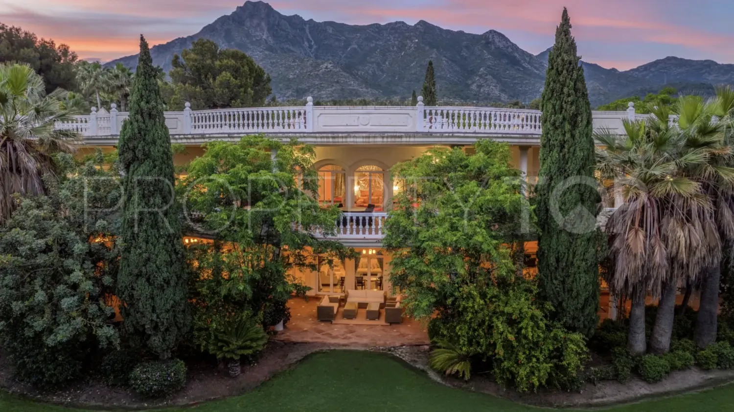 9 bedrooms Villa in Marbella, Spain No. 177734