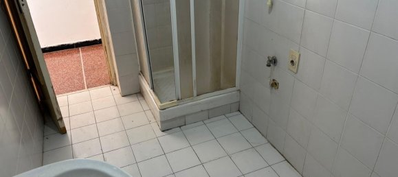 4 bedrooms Apartment in Genoa, Italy No. 326582 56