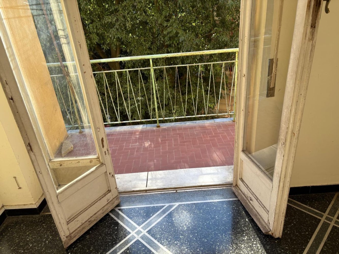 4 bedrooms Apartment in Genoa, Italy No. 326582