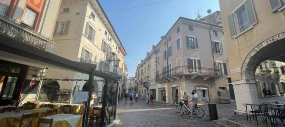 3غرفة فيلا في Desenzano del Garda, Italy رقم 19699 25