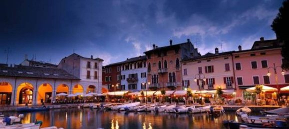 3غرفة فيلا في Desenzano del Garda, Italy رقم 19699 20