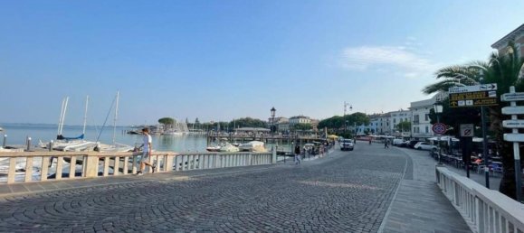 3غرفة فيلا في Desenzano del Garda, Italy رقم 19699 26