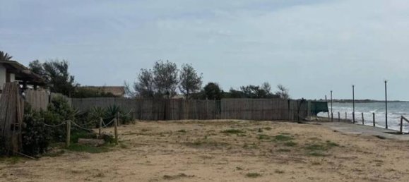 Коммерческая недвижимость с 3 комнатами в Пакино, Италия № 67897 20