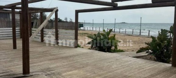 Коммерческая недвижимость с 3 комнатами в Пакино, Италия № 67897 16