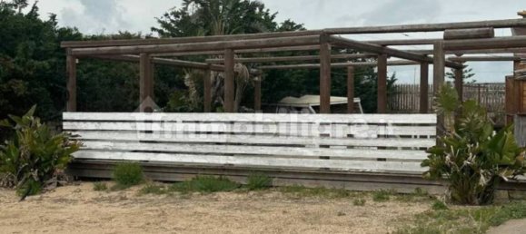 Коммерческая недвижимость с 3 комнатами в Пакино, Италия № 67897 12