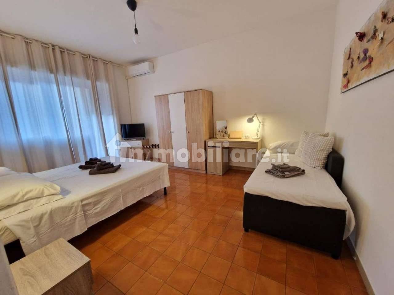 4-salle Hôtel à Rome, Italy No. 101137