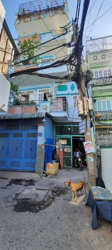 781m² Townhouse in District 7, Vietnam No. 15687