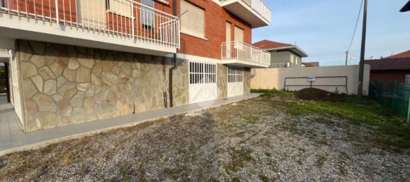 3 rooms Apartment in San Maurizio Canavese, Italy No. 174498 4