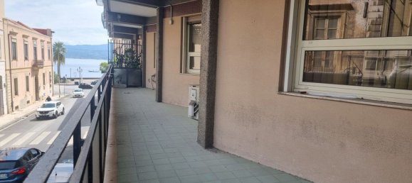 Bureau à Milazzo, Italy 170m² No. 68987 2