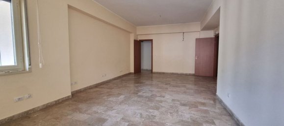 Bureau à Milazzo, Italy 170m² No. 68987 5