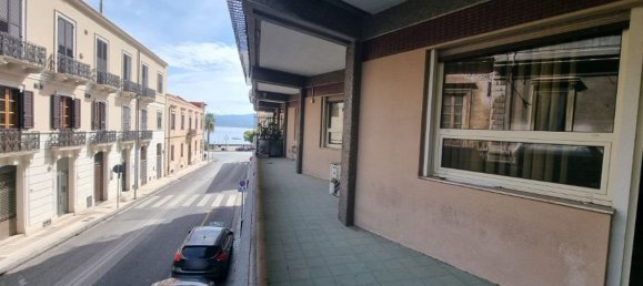 Bureau à Milazzo, Italy 170m² No. 68987 4