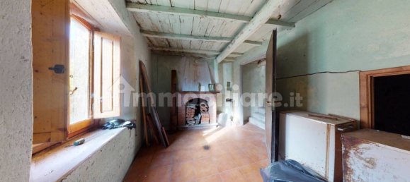 1 bedroom House in Fabbriche di Vergemoli, Italy No. 233358 5