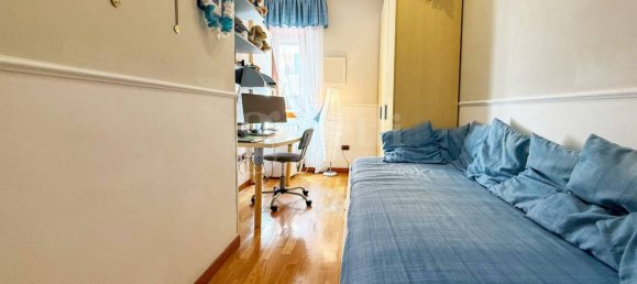 3 Schlafzimmer Wohnung in Naples, Italy, Nr. 282360 29