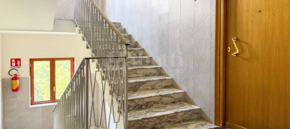 3 Schlafzimmer Wohnung in Naples, Italy, Nr. 282360 35