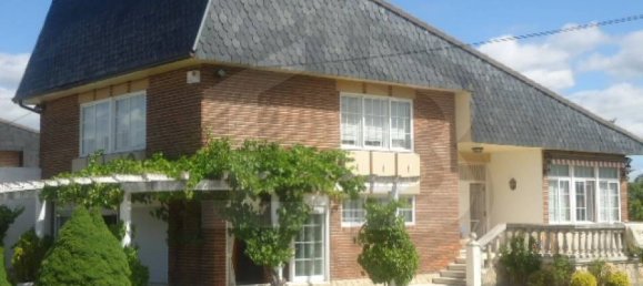 5 Schlafzimmer Haus in Medina de Pomar, Spain, Nr. 184493 2