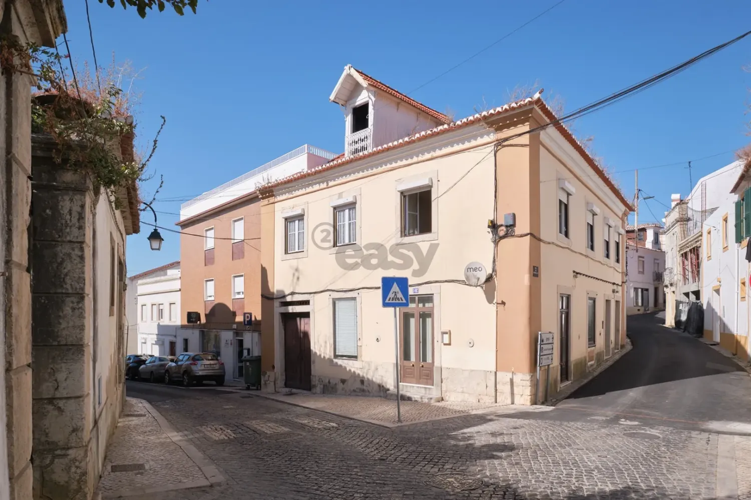 3 bedrooms Commercial property in Arruda dos Vinhos, Portugal No. 212047