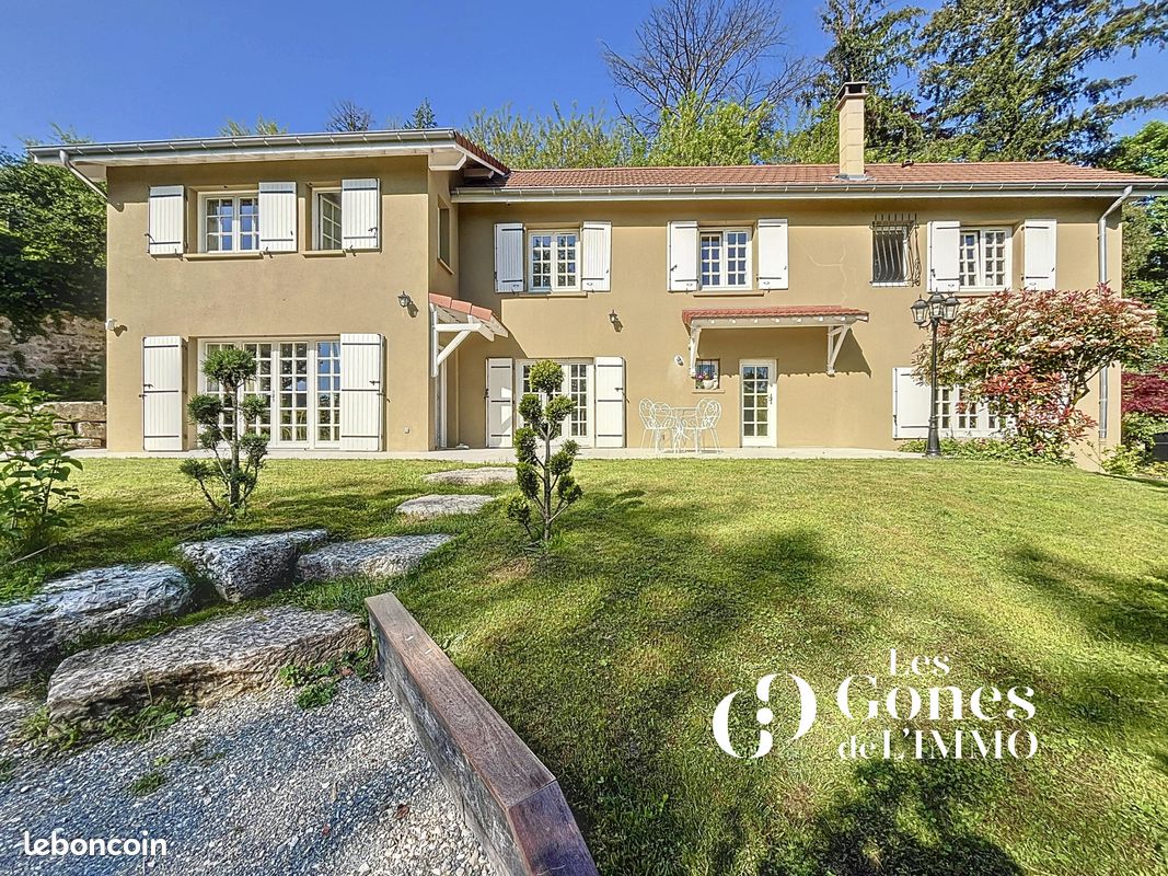 4 bedrooms House in Rhone, France No. 336855